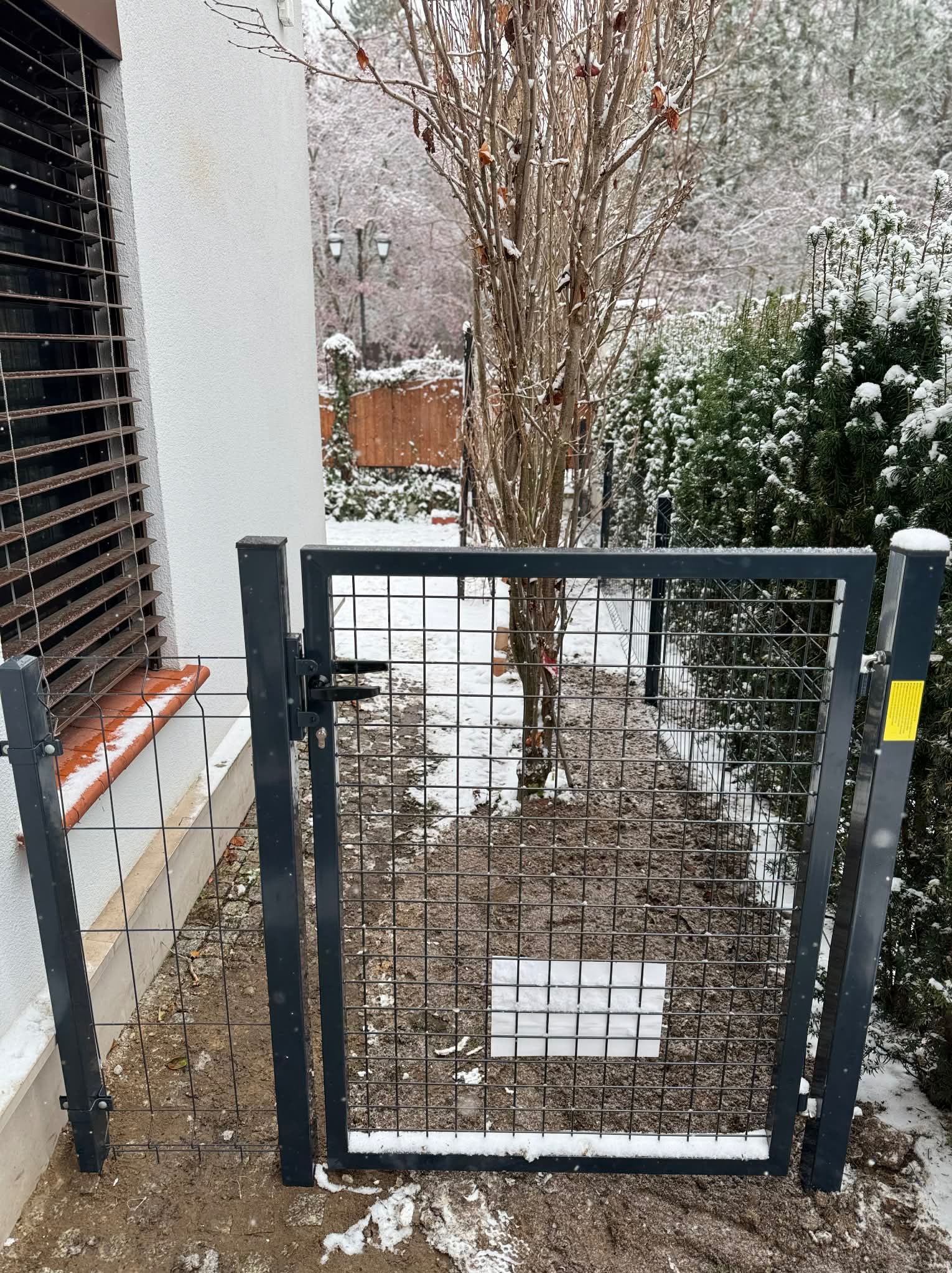 montaż ogrodzenia oraz furtki