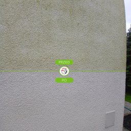 Mycie u Marchewy - Elewacja budynku z wyraźnym podziałem na część wyczyszczoną (jasna) i zabrudzoną (ciemna), z oznaczeniami 'PRZED' i 'PO'. Widoczna faktura tynku.