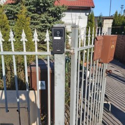 Montaż wideodomofonu oraz elektrozaczepu furtki