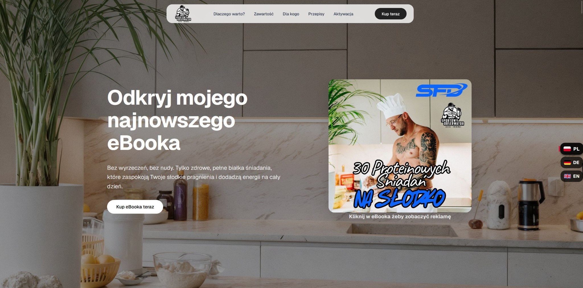 Landing page eBooka '30 Proteinowych Śniadań na Słodko' SportowegoObserwatora. Minimalistyczny design, jasna kolorystyka, zdjęcie autora w czapce kucharskiej.