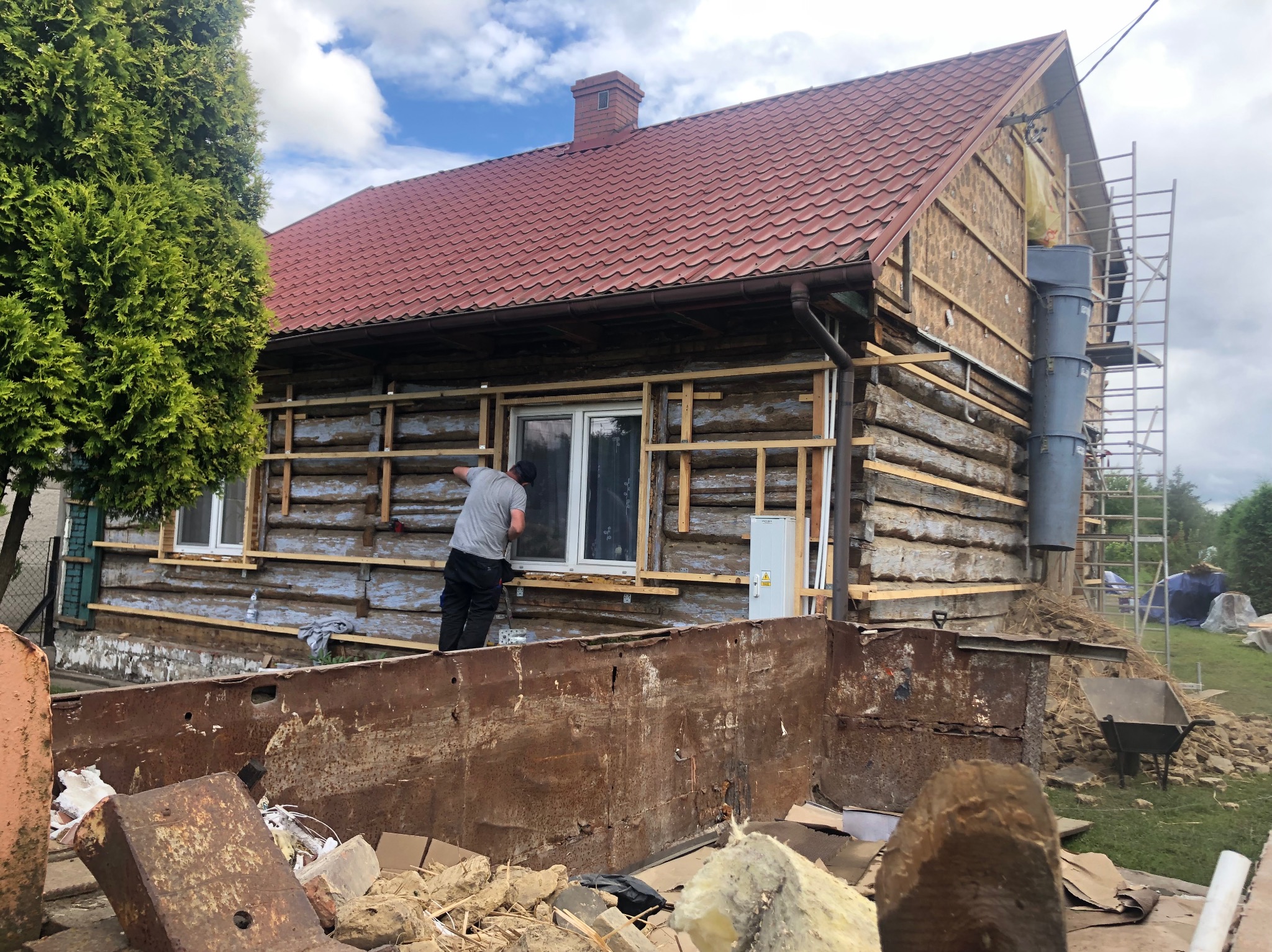 Przygotowania przed ociepleniem pianą pur