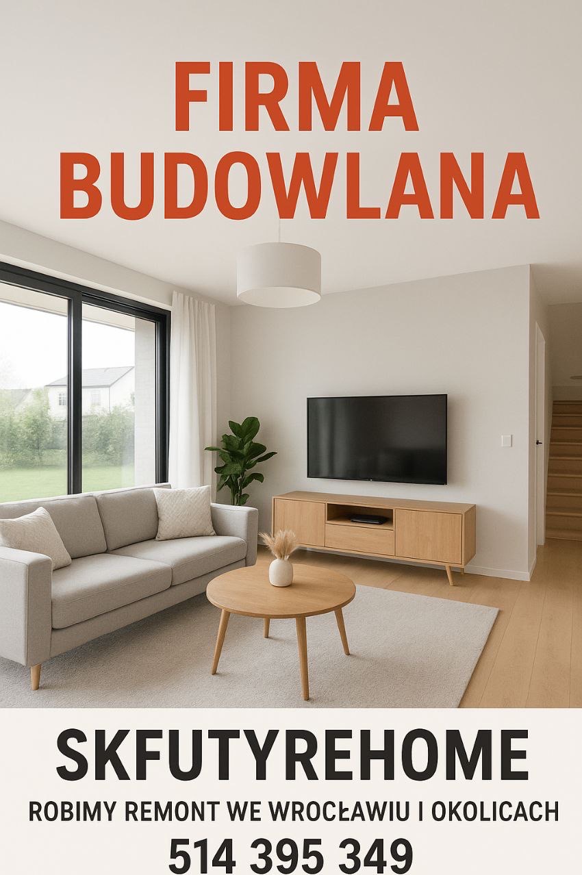 Nowoczesny salon z szarą sofą, drewnianym stolikiem i szafką RTV. Duże okno z widokiem na zieleń. U góry napis 'Firma Budowlana', na dole nazwa firmy i numer telefonu.