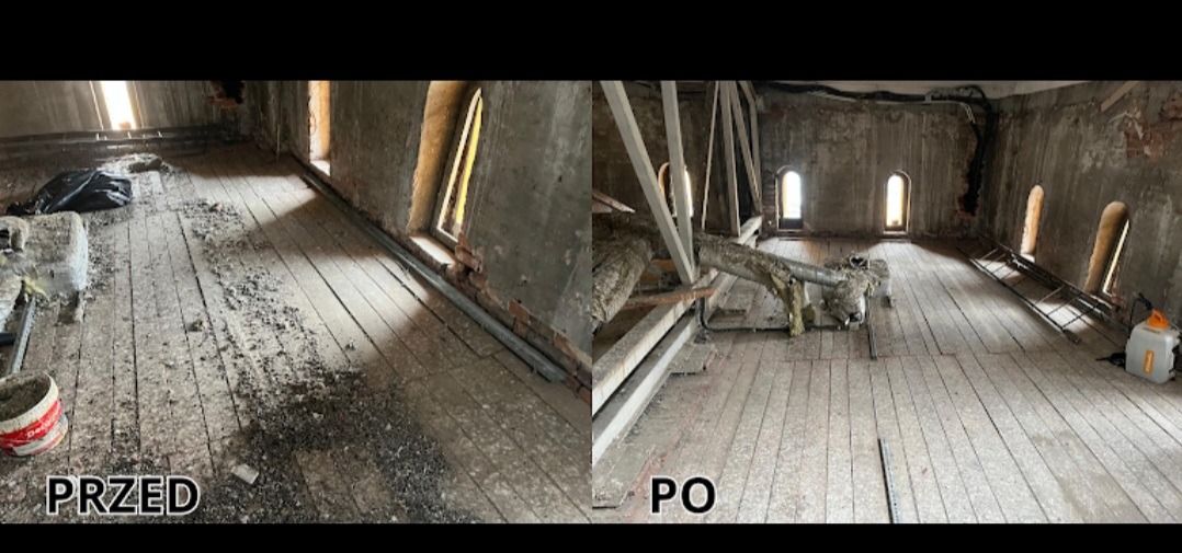 Zdjęcie 'przed i po' sprzątania poddasza: po lewej podłoga z gruzem, po prawej wysprzątana, drewniana podłoga z widocznymi oknami i elementami konstrukcyjnymi.