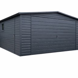 Garaż blaszany z dachem dwuspadowym. Solidna konstrukcja, estetyczne wykonanie, montaż i transport gratis.