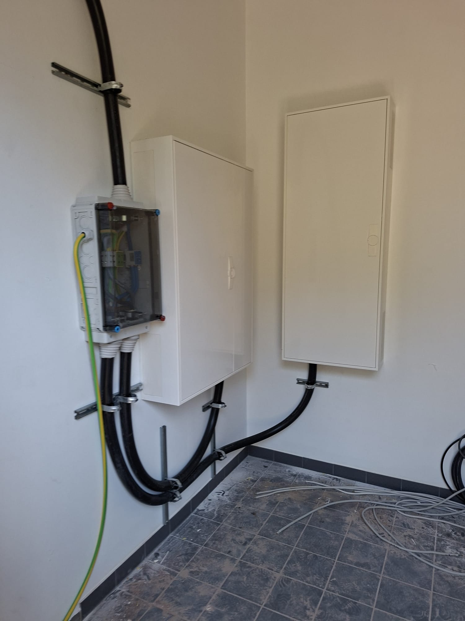 główne zasilanie szkoła