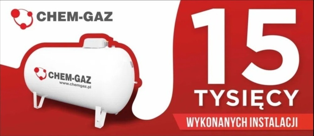 Biały zbiornik gazu CHEM-GAZ na czerwonym tle z napisem '15 tysięcy wykonanych instalacji'. Grafika reklamowa firmy.