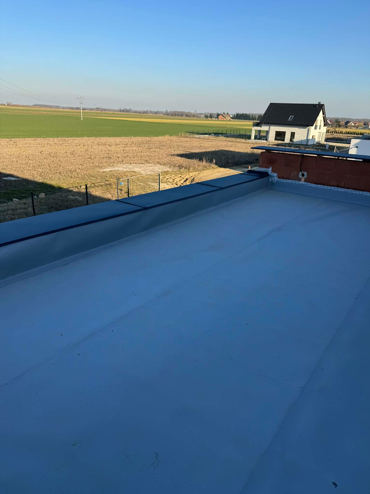 Dach -taras płaski membrana