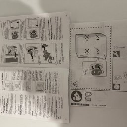 Yurii Herych - Instrukcja montażu urządzenia z demontażem zabezpieczeń transportowych, schemat podłączenia węża doprowadzającego wodę i wymagania dotyczące miejsca ustawienia.