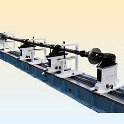 Wyważanie wału napędowego.
Wyważenie wału kardana do 6 metrów i do 300 kg
Wyważanie dynamiczne wałów i wirników w łożyskach własnych
Bębny i wariatory kombajnów
Wały kosiarek bijakowych
Wirniki
Silniki elektryczn
Koła pasowe
Kosiarki bijakowe
Bębn