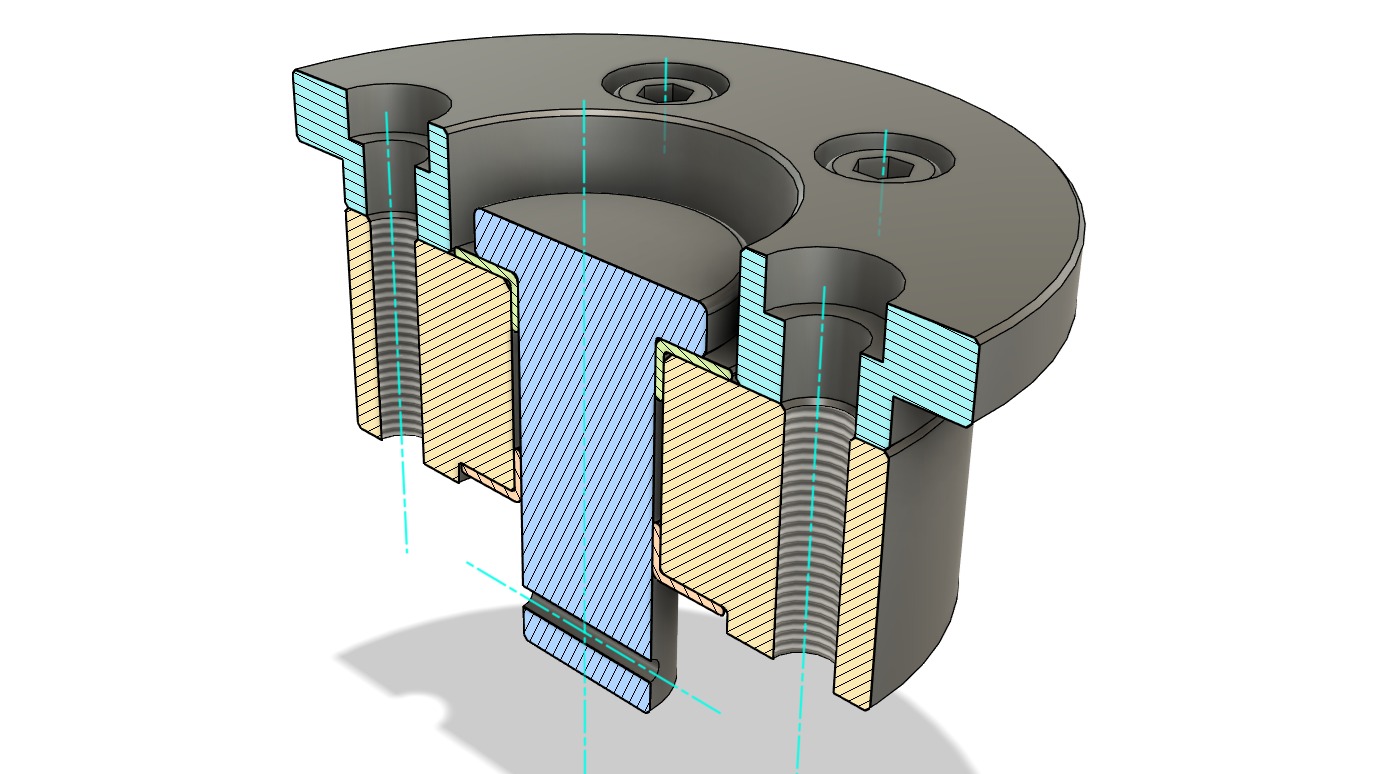 Przekrój 3D modelu CAD: metalowy element z gwintowanymi otworami i wewnętrzną strukturą, ukazujący precyzję projektu inżynieryjnego. Widoczne detale i linie konstrukcyjne.