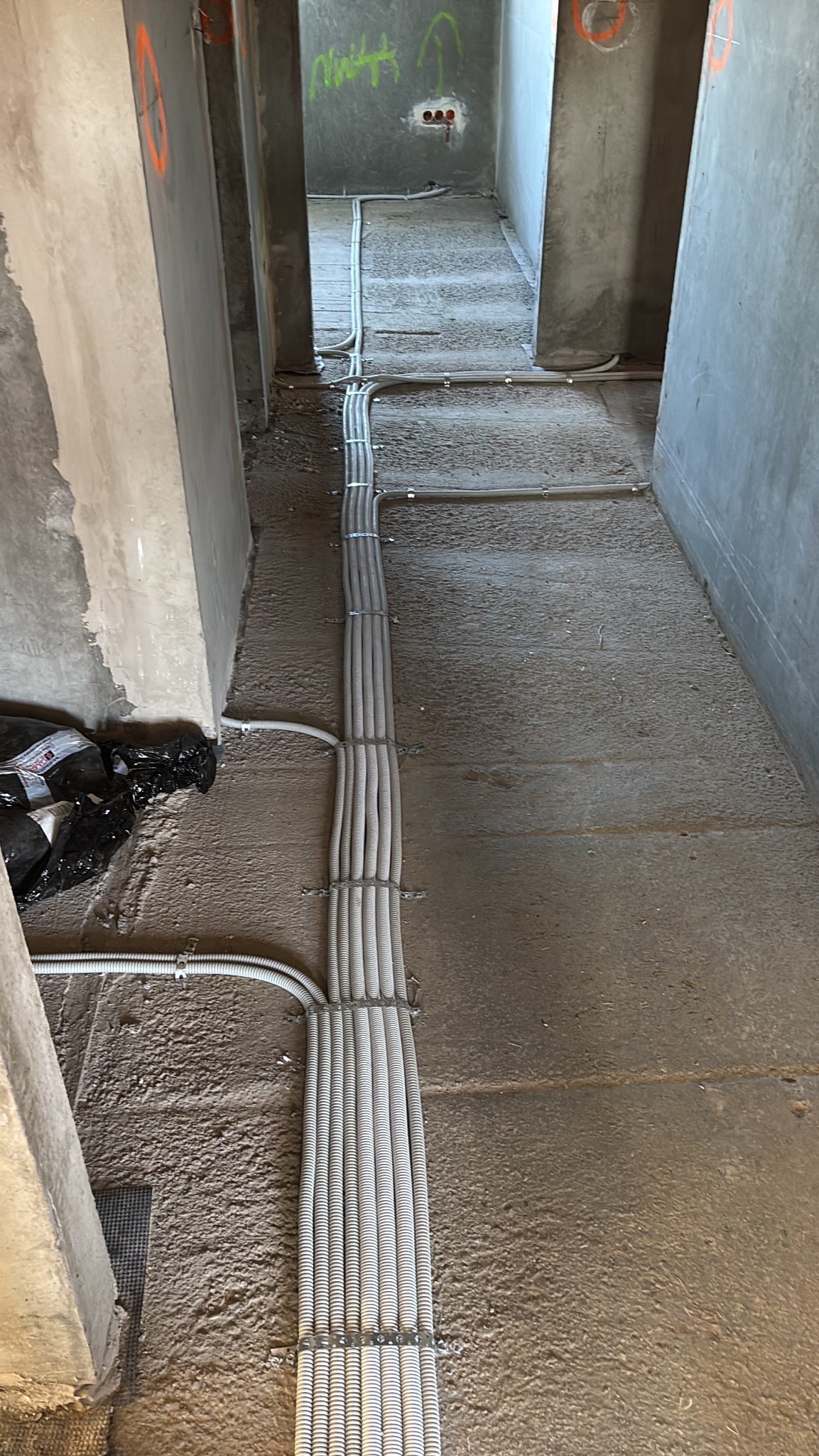 Ułożenie przewodów.