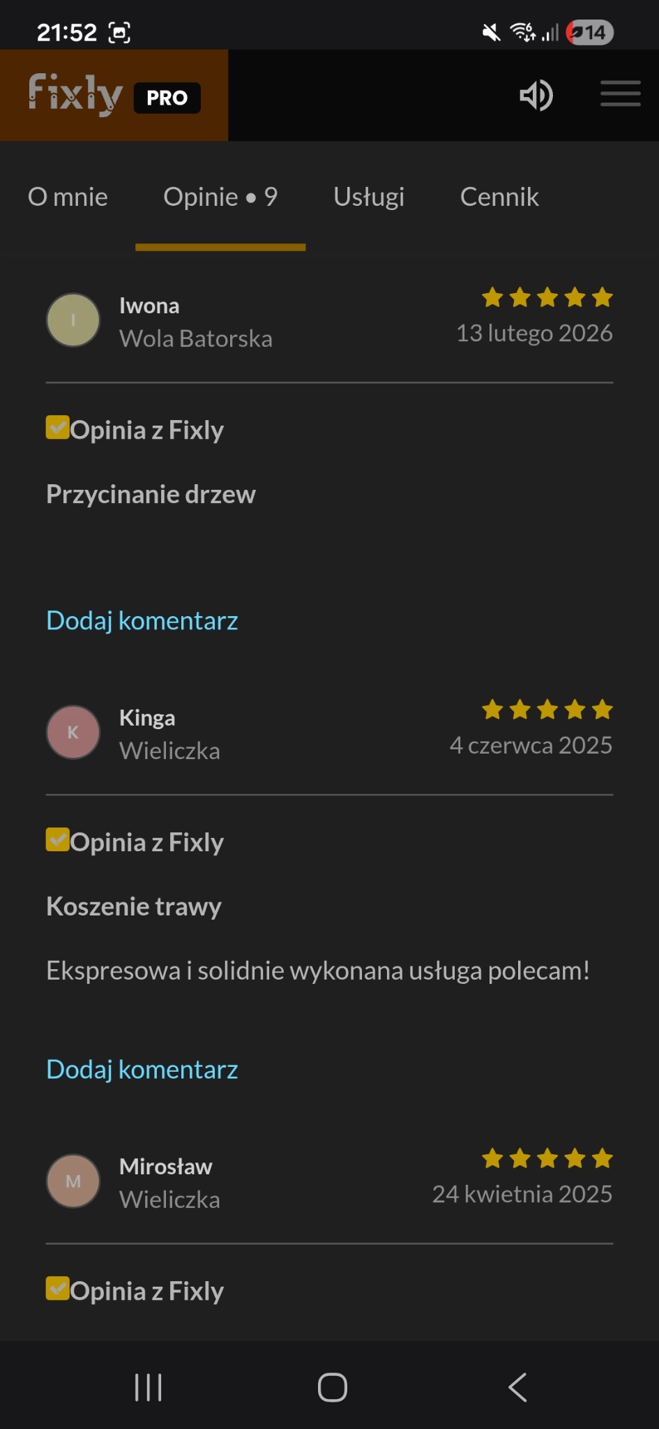 Opinie klientów o usługach ogrodniczych: przycinanie drzew i koszenie trawy, widoczne oceny i komentarze na platformie Fixly. Zrzut ekranu z aplikacji mobilnej.