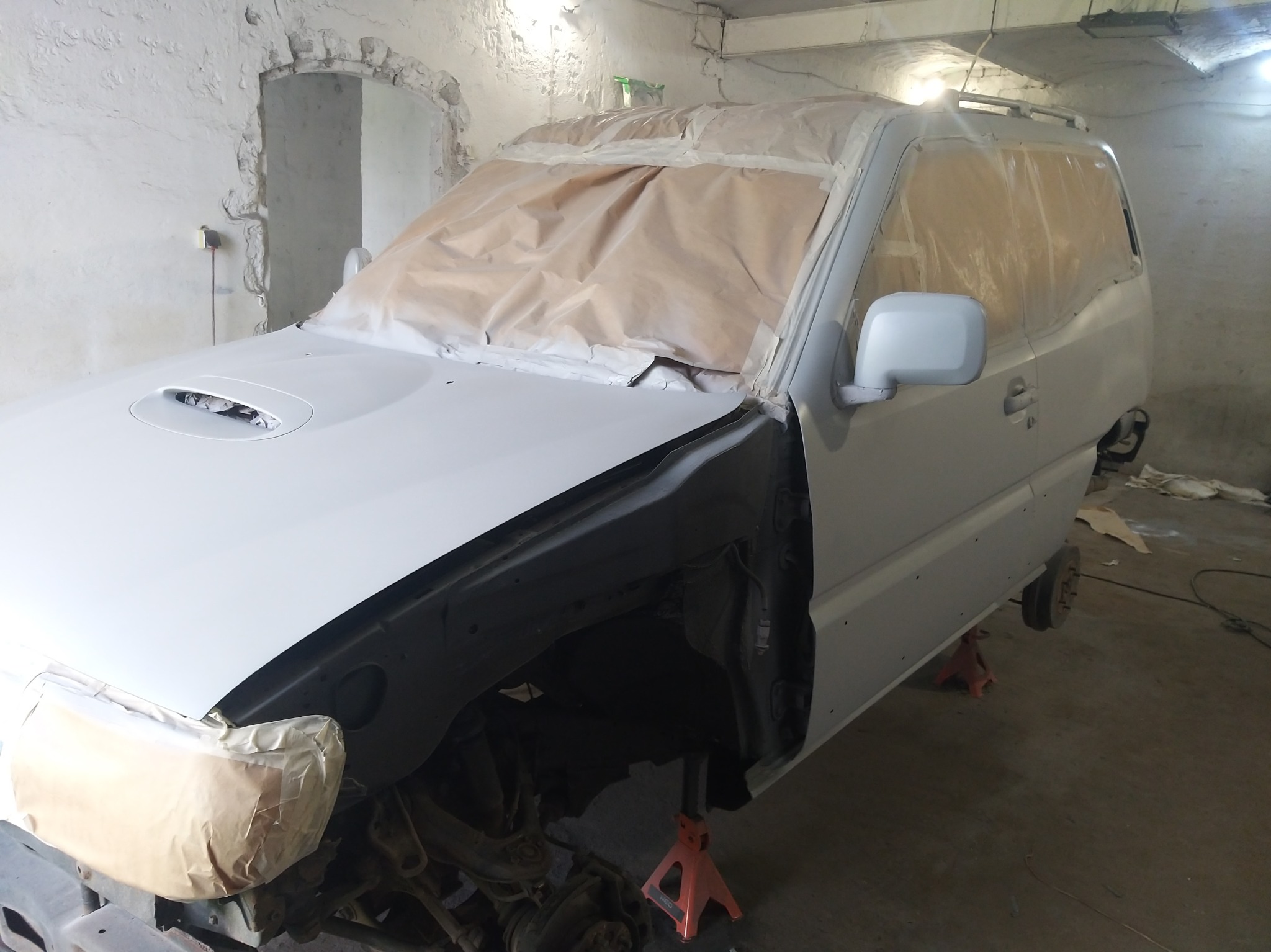 Nissan Terrano przygotowany do lakierowania