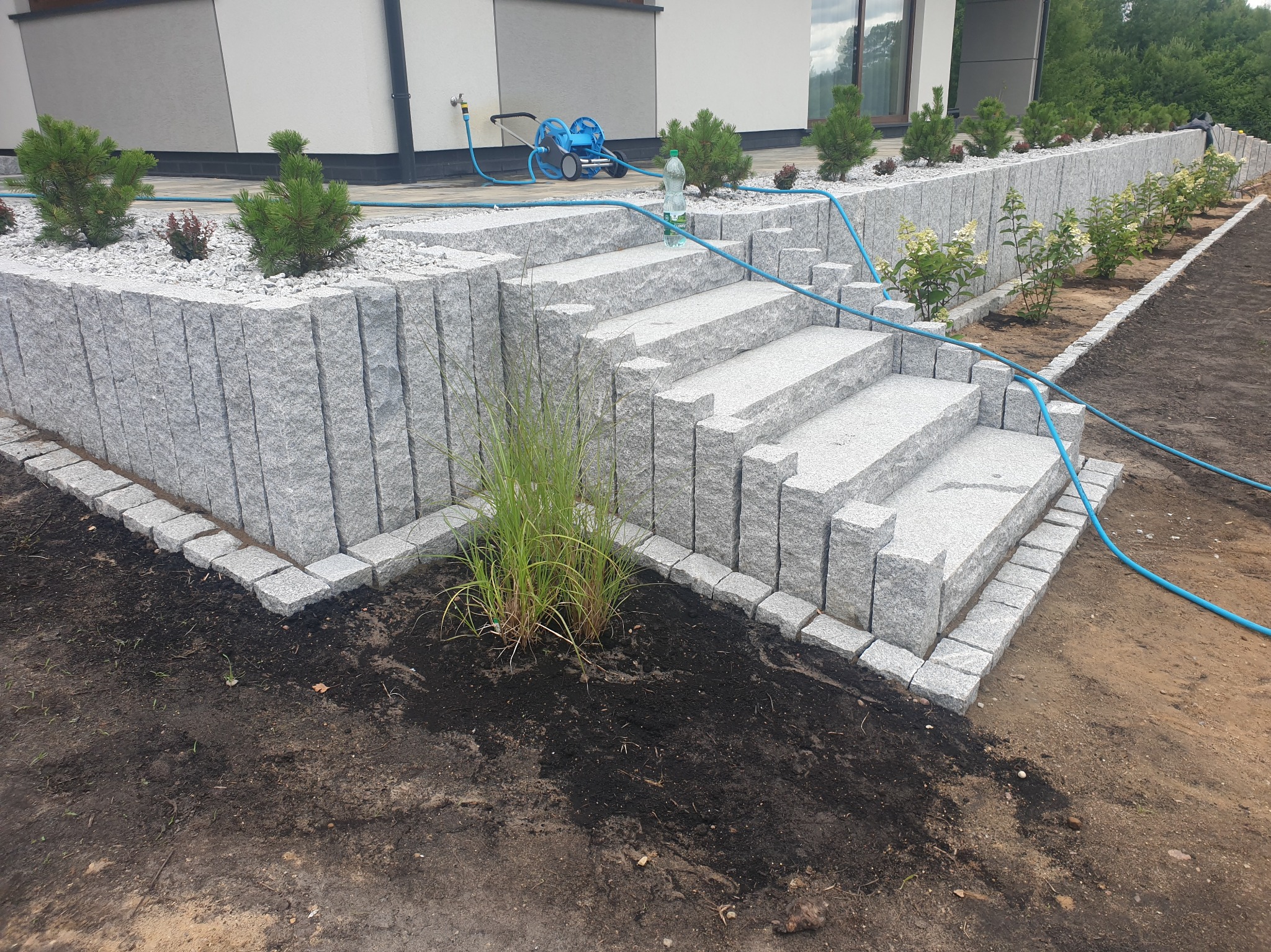 Palisada oraz schody granitowe