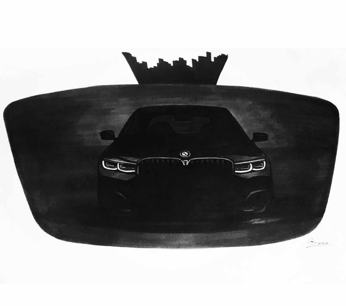 Czarno-biały rysunek samochodu BMW z przodu, zarys miasta w tle, wykonany techniką grafitu na papierze, z widocznymi detalami świateł i grilla.