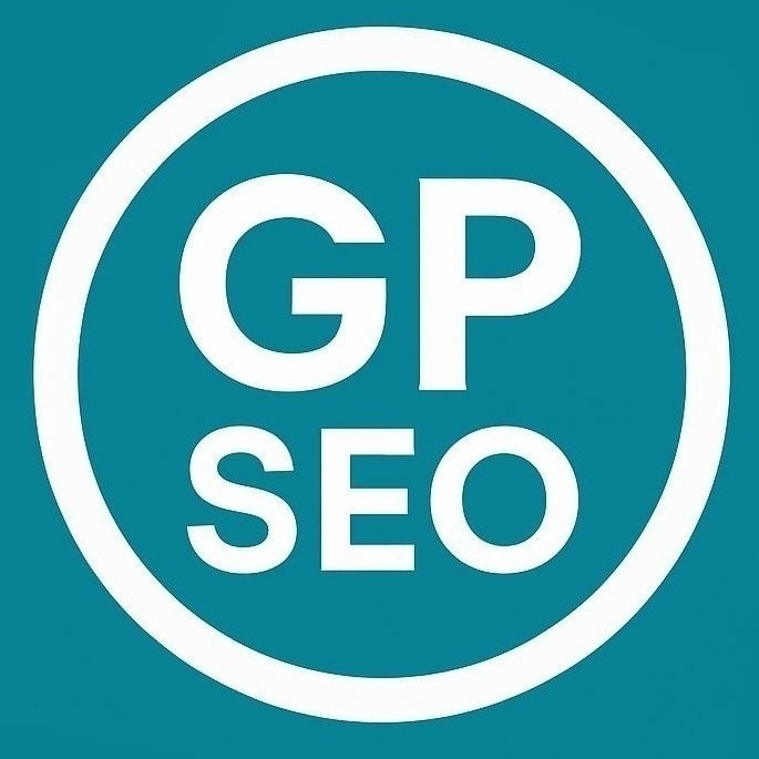 Białe logo 'GP SEO' w okręgu na turkusowym tle. Prosty, nowoczesny design, sugerujący usługi związane z optymalizacją dla wyszukiwarek.