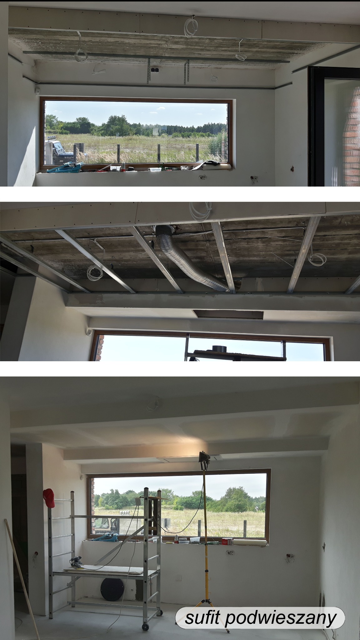 Montaż sufitu podwieszanego z widoczną konstrukcją metalową i przewodami. W tle okno z widokiem na zieleń. Na parapecie narzędzia i materiały budowlane.