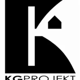 Minimalistyczne logo 'KGPROJEKT' w czerni i bieli. Stylizowana litera 'K' z elementem domu w negatywnej przestrzeni. Prosta, nowoczesna typografia.