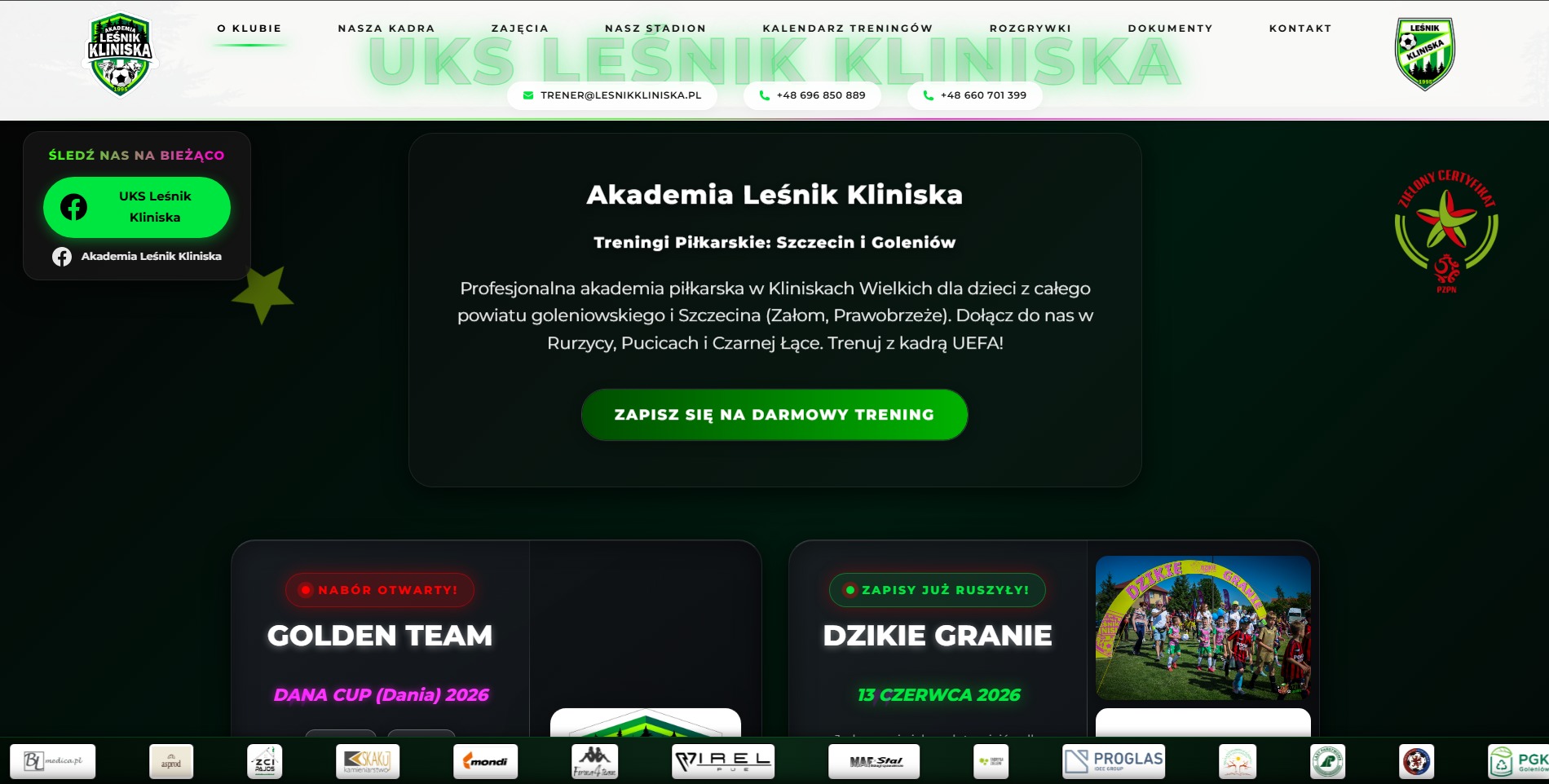Zrzut ekranu strony internetowej Akademii Leśnik Kliniska z informacjami o treningach piłkarskich, naborze i certyfikacie PZPN. Widoczne logo i dane kontaktowe.