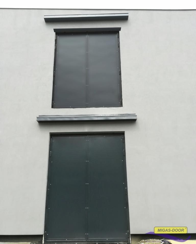 Brama dwuskrzydłowa (rozwierna) garażowa przemysłowa