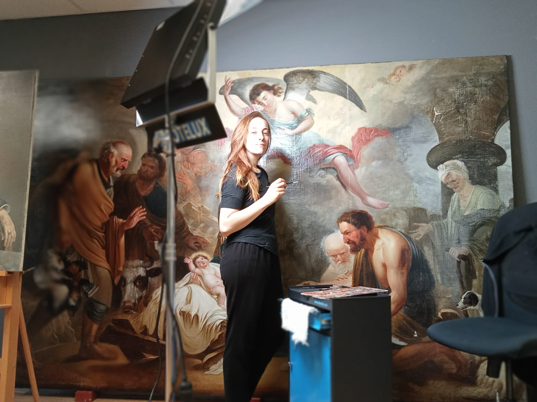 Konserwacja wielkoformatowych obrazów olejnych.