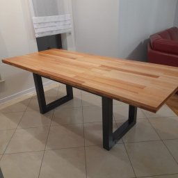 GOSPODARSTWO ROLNE - Stół wykonany z profila 80x80x2