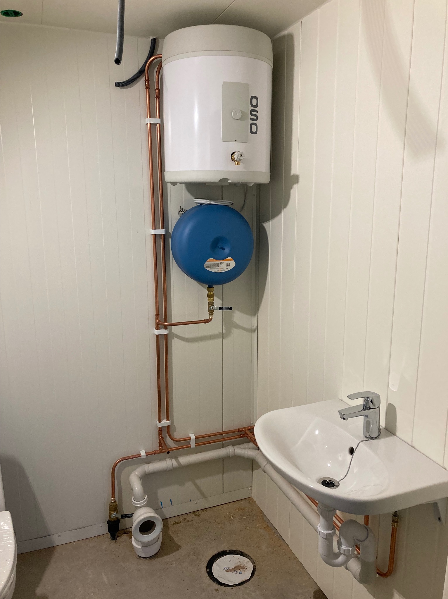 Szybka łazienka w biurze