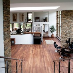 Koordynacja prac wykończeniowych oraz współpraca ze sprawdzonymi wykonawcami.