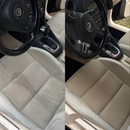 Slawek Karbivnychyi - Tapicerka fotela samochodowego przed i po czyszczeniu, widoczne plamy i efekt odświeżenia. Detal wnętrza auta, beżowa kolorystyka, zbliżenie na siedzenie kierowcy.