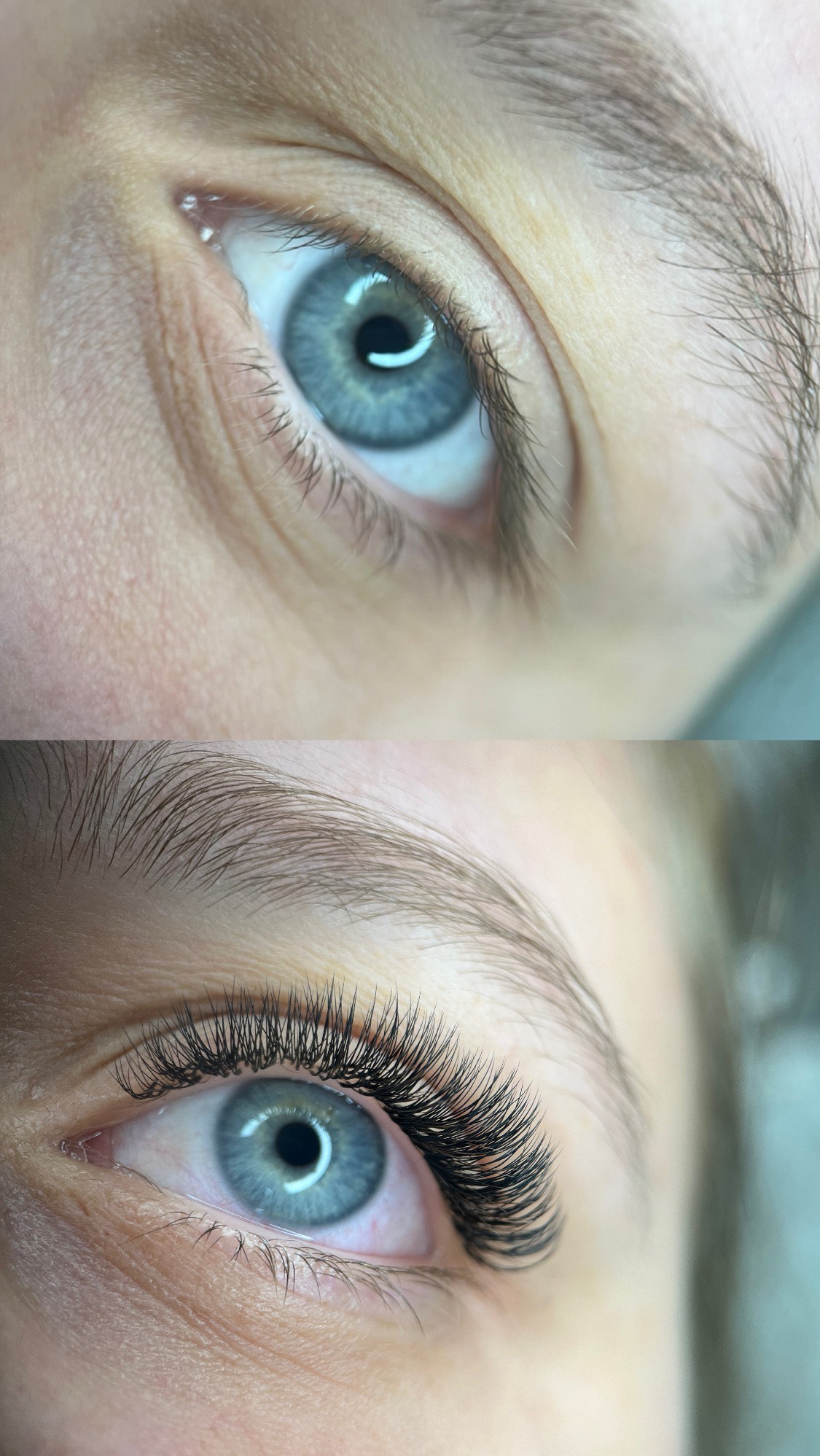 Zbliżenie na oko przed i po zabiegu przedłużania rzęs. Widoczne naturalne rzęsy na górze i gęste, długie rzęsy po zabiegu na dole. Błękitne oko.