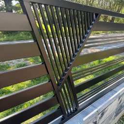 Rafał Ogrodnik OG-MET - Ogrodzenia kute Łuk&oacute;w