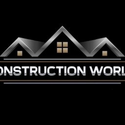Sławomir Skoworodko - Logo firmy budowlanej 'Construction World' z motywem domu w srebrnej kolorystyce na czarnym tle. Minimalistyczny design z poziomymi liniami.