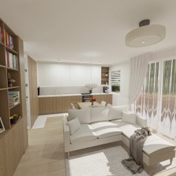 SPACE CONCEPT- PROJEKTOWANIE WNĘTRZ JOANNA MACIEJEWSKA - Wizualizacja jasnego salonu z otwartą kuchnią. Biała sofa narożna, drewniany regał z książkami i duże okno z białymi zasłonami tworzą przytulną przestrzeń.