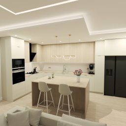 SPACE CONCEPT- PROJEKTOWANIE WNĘTRZ JOANNA MACIEJEWSKA - Wizualizacja nowoczesnej kuchni z wyspą, białymi szafkami i drewnianymi akcentami. Dwie białe hokery przy wyspie, kwiaty w wazonie. Minimalistyczny design, jasne oświetlenie.