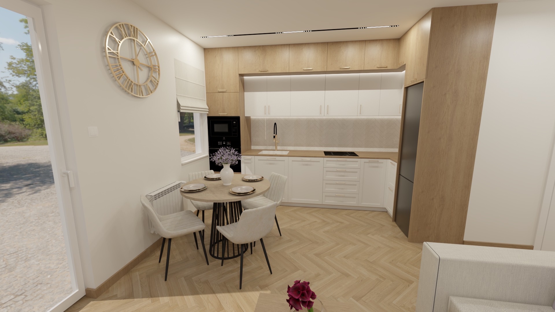 Jasna kuchnia z drewnianymi akcentami: okrągły stół z kwiatami, białe krzesła, parkiet w jodełkę, złoty zegar na ścianie. Nowoczesny design.