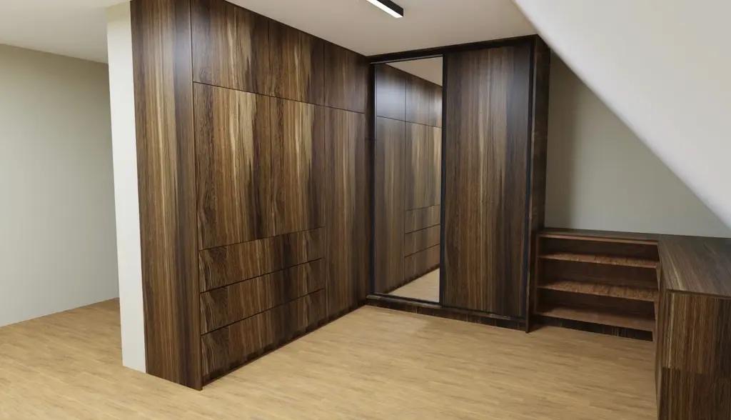 Brązowa szafa wnękowa z lustrem na poddaszu, drewnopodobne wykończenie, minimalistyczny design, oświetlenie sufitowe.