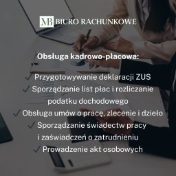 MB BIURO RACHUNKOWE BARBARA DYSY - Biuro rachunkowe MB: obsługa kadrowo-płacowa, przygotowywanie deklaracji ZUS, sporządzanie list płac, obsługa umów, prowadzenie akt osobowych. Laptop i kalkulator na biurku.