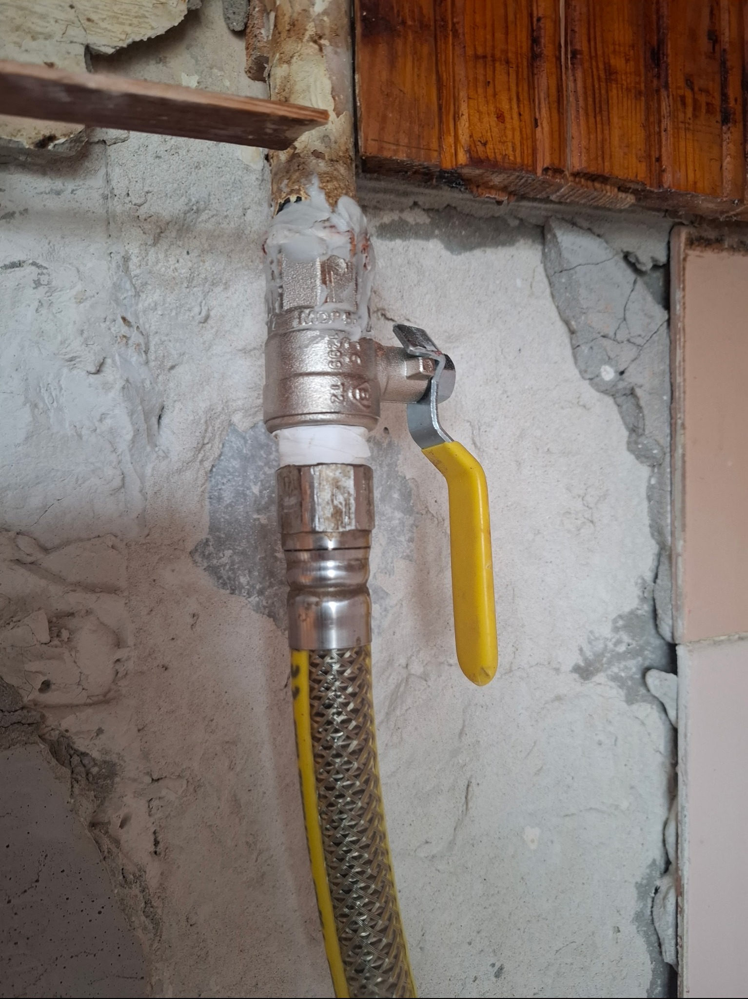 Wymiana starego zaworu na zawór kulowy