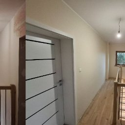 Michał Wiśniewski - Korytarz po remoncie: ściany w odcieniach beżu i szarości, nowe drzwi z czarnymi akcentami, drewniane schody. Widok przed i po odświeżeniu.