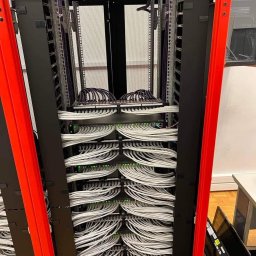 Hubert Sikora HS Investment - Szafa Rack