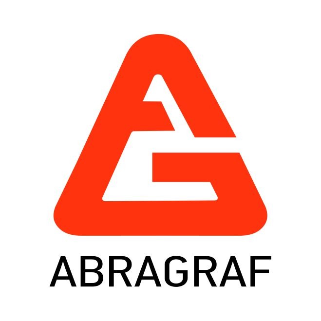 Pomarańczowe logo firmy ABRAGRAF na białym tle. Logo przedstawia stylizowaną literę A, w którą wpisana jest litera G. Prosty, nowoczesny design.