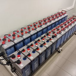 Montaże i serwis baterii stacyjnych