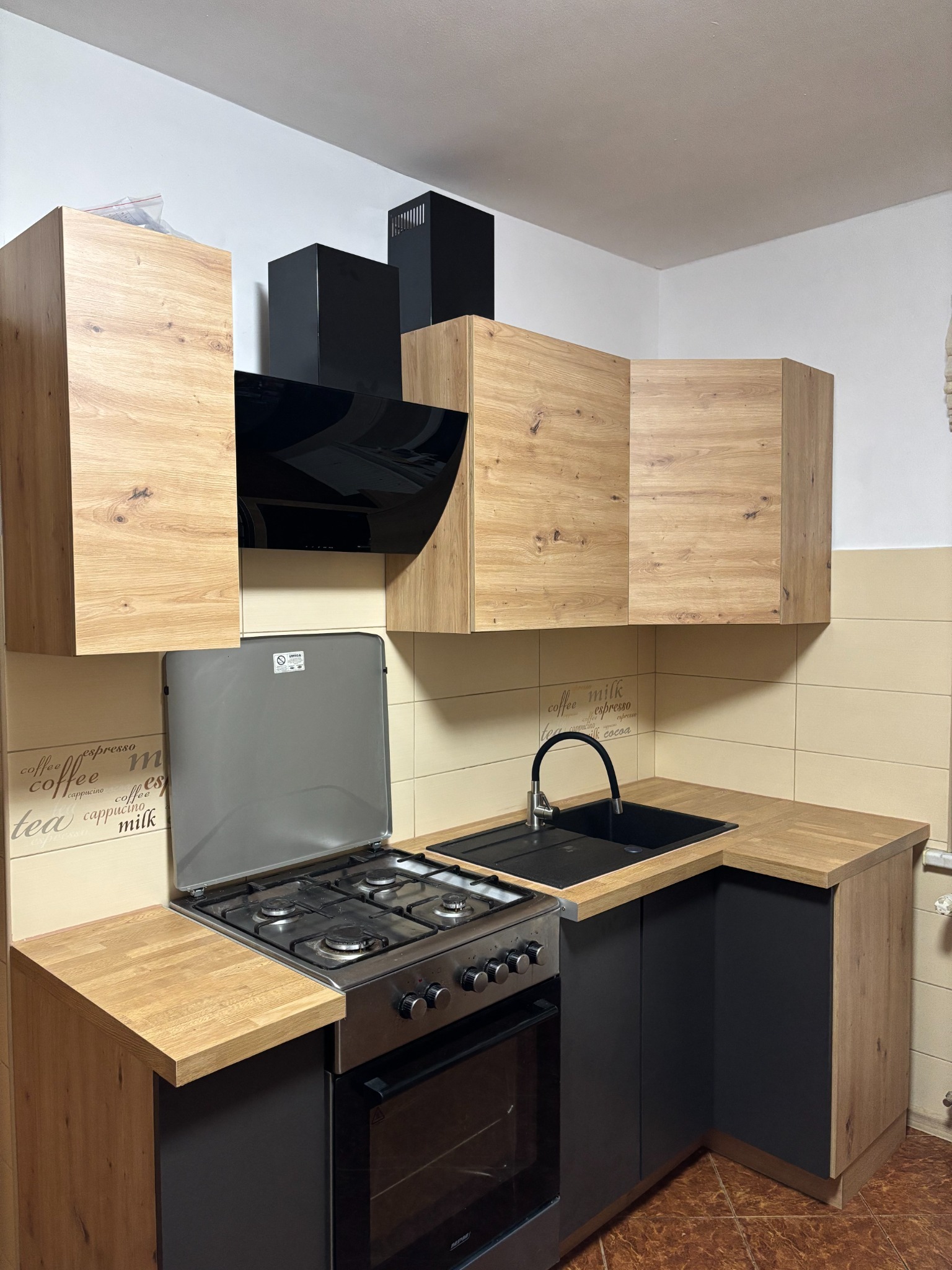 Montaż niedrogich mebli kuchennych z Leroy Merlin cz2.