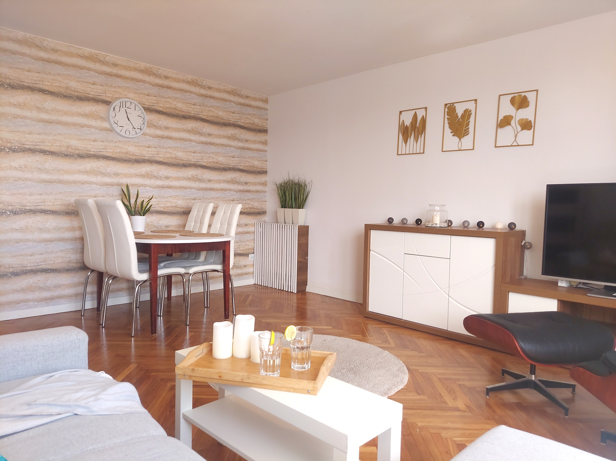 Kładzenie gładzi, tapet, malowanie