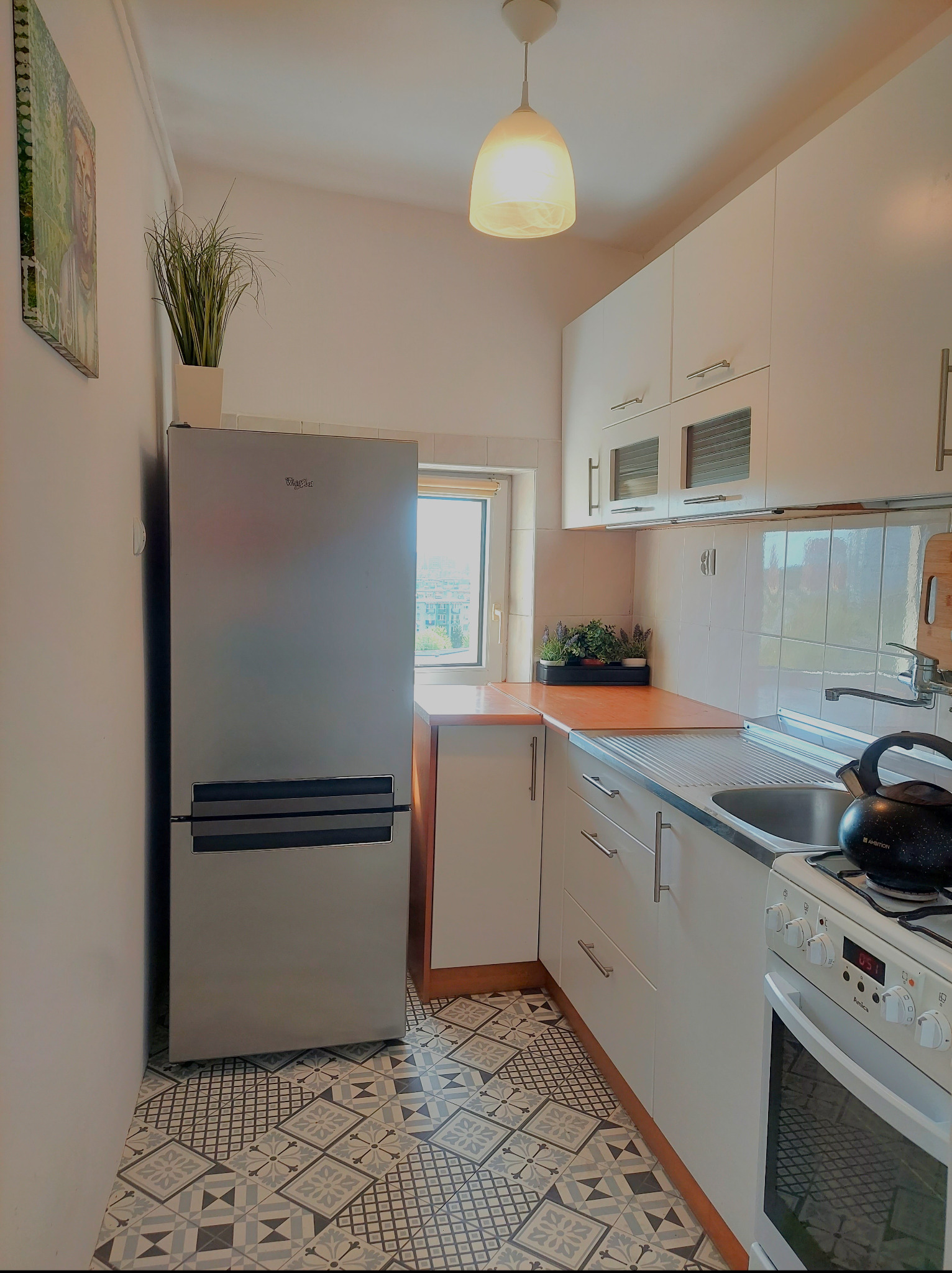 Kładzenie podłóg winylowych, montaż mebli, gładzie, malowanie