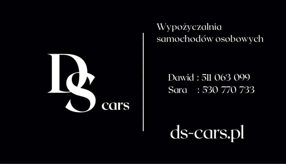 Eleganckie logo DS cars na czarnym tle, z informacjami kontaktowymi: wypożyczalnia samochodów osobowych, numery telefonów Dawida i Sary oraz adres strony internetowej.