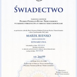 Bieńko Nieruchomości - Skan świadectwa nadania licencji pośrednika w obrocie nieruchomościami Marka Bieńko, wydanego przez Polską Federację Rynku Nieruchomości, z datą ważności do 2027-03-30.