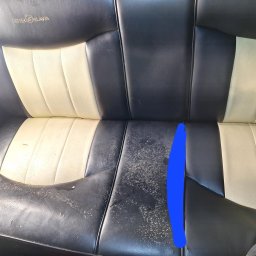 Po lewej stronie nie dbana skóra po prawej wyczyszczą 