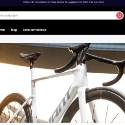 ZBR - Nowoczesne strony www i sklepy internetowe - Strona sklepu internetowego z rowerami Faram w Toruniu. Widoczny rower na tle stadionu, menu nawigacyjne i pasek wyszukiwania produktów.
