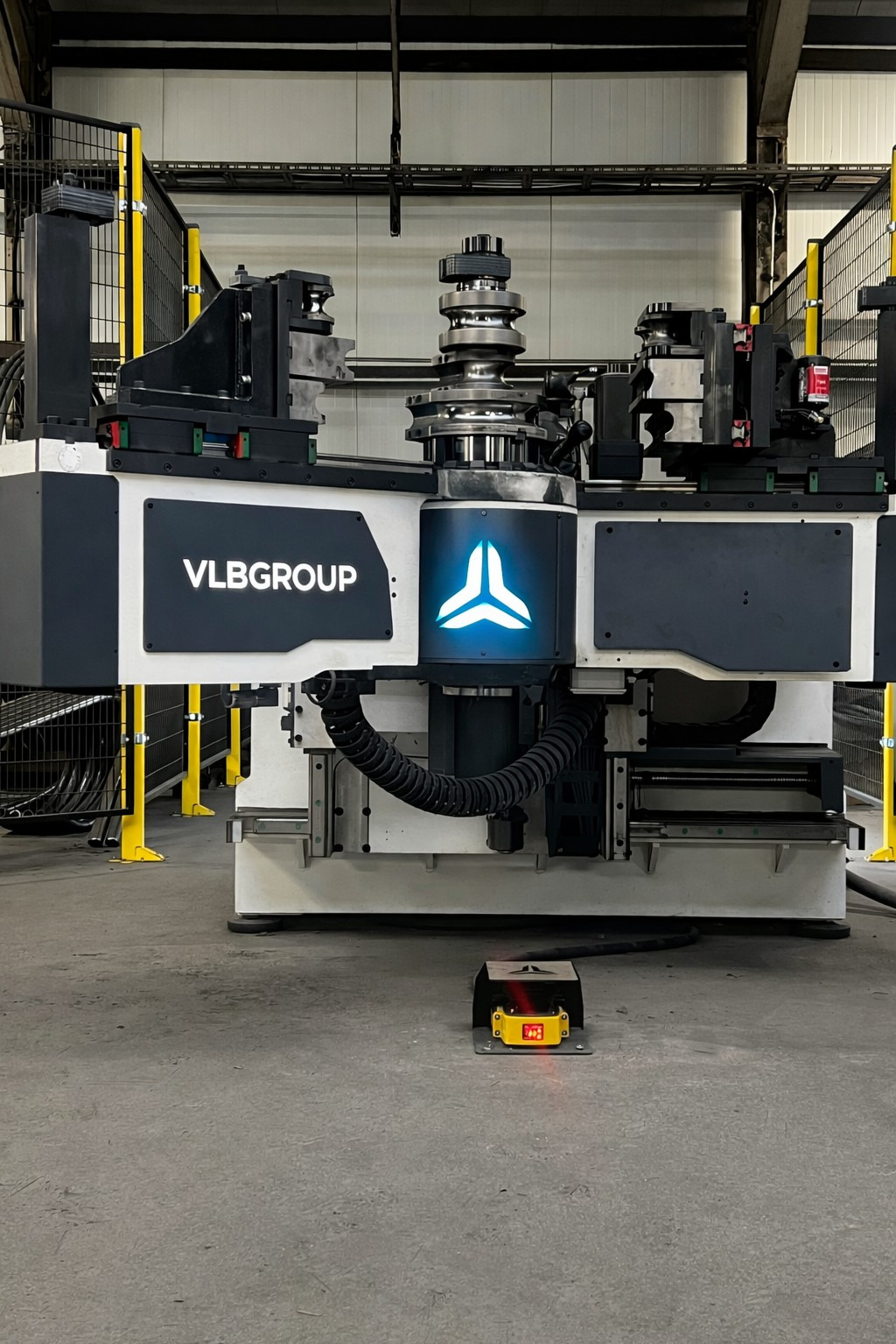 Giętarka CNC VLB Group